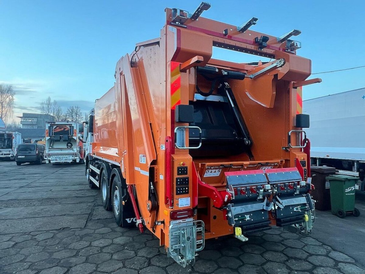 smieciarka-jednokomorowa-auto-5