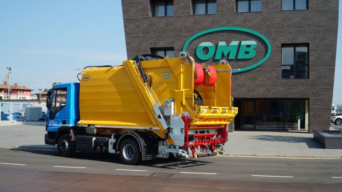 smieciarka-monolityczna-3