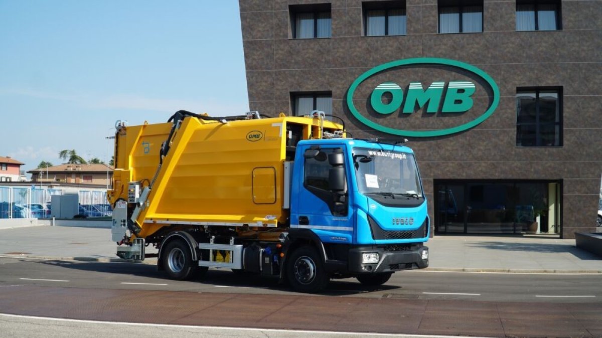 smieciarka-monolityczna-4